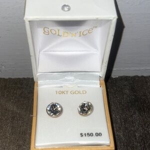 10KT Gold Stud Earrings